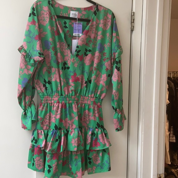 Misa Los Angeles Dresses & Skirts - Misa Dress size medium.  Beautiful green and pink